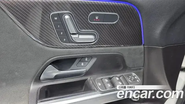 Mercedes-Benz GLB-Class 2020 — ფოტო 19/20
