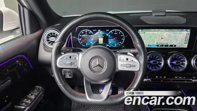 Mercedes-Benz GLB-Class 2020 — ფოტო 4/20