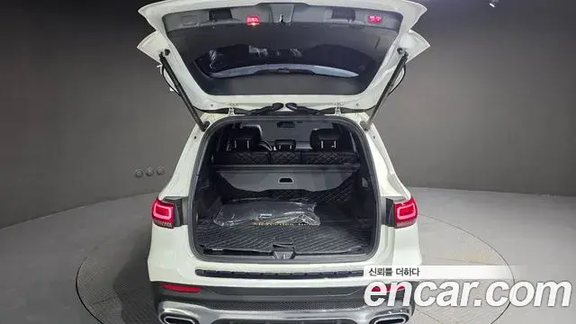 Mercedes-Benz GLB-Class 2020 — ფოტო 6/20
