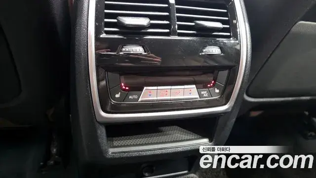 BMW X6 2023 — ფოტო 14/20