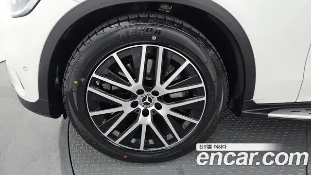 Mercedes-Benz GLC-Class 2020 — ფოტო 12/20