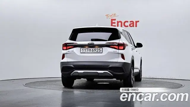 Kia Seltos 2020 — ფოტო 14/20