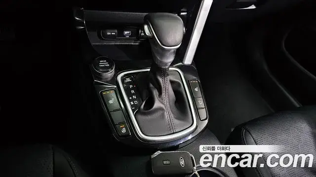 Kia Seltos 2020 — ფოტო 10/20