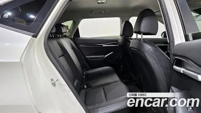 Kia Seltos 2020 — ფოტო 18/20