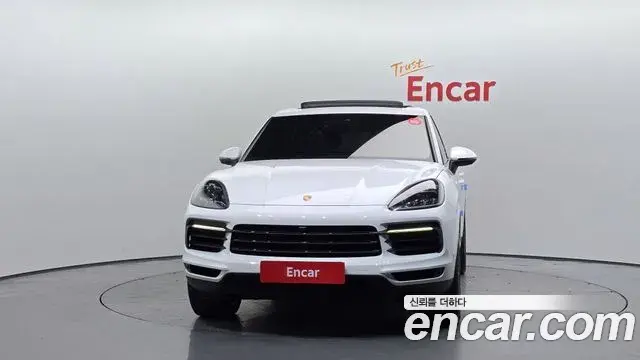 Porsche Cayenne 2020 — Фото 3/20