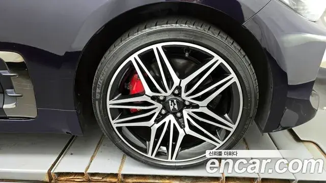 Kia Stinger Meister 2021 — Şəkil 9/20