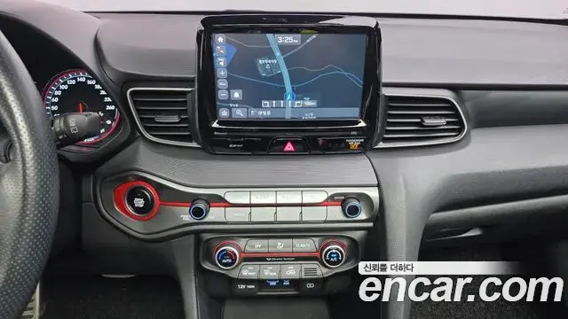 Hyundai Veloster 2018 — Photo 15/20
