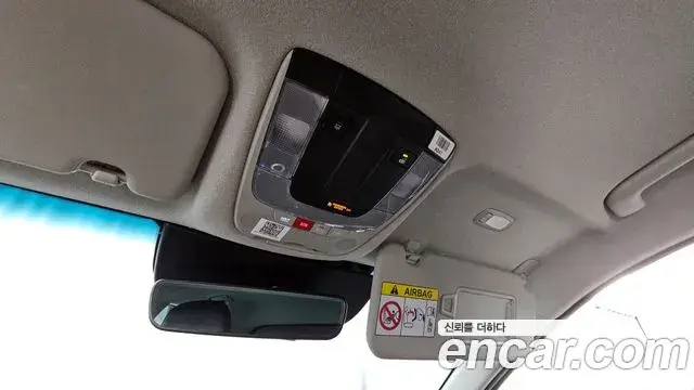 Kia Niro 2023 — Şəkil 7/20