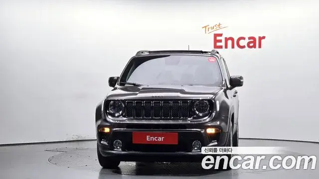 Jeep Renegade 2021 — Photo 6/20