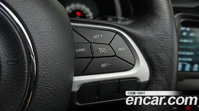 Jeep Renegade 2021 — Photo 18/20