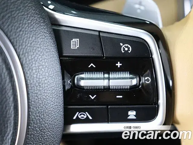 Kia Sorento 2023 — Photo 10/20