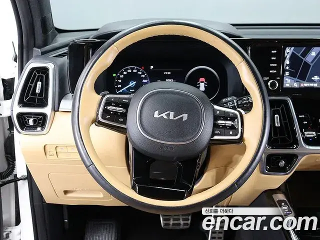 Kia Sorento 2023 — Photo 5/20
