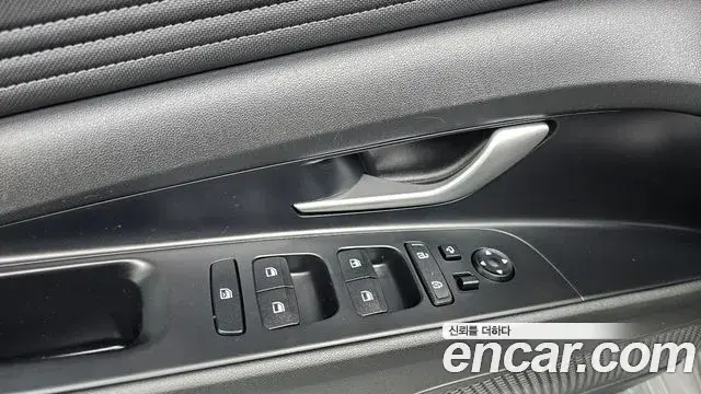 Hyundai The New Avante Hybrid 2021 — Photo 15/20
