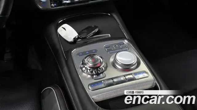 Genesis G90 2022 — ფოტო 15/20