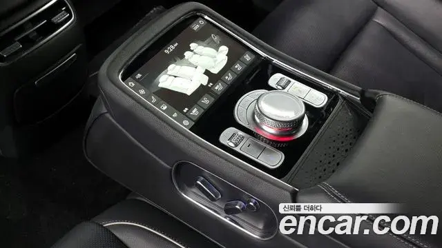 Genesis G90 2022 — ფოტო 9/20