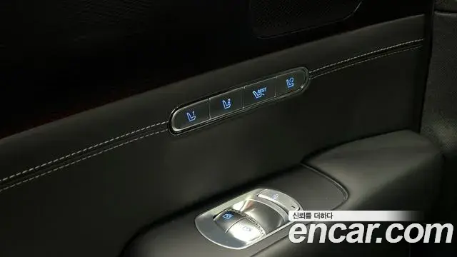Genesis G90 2022 — ფოტო 17/20