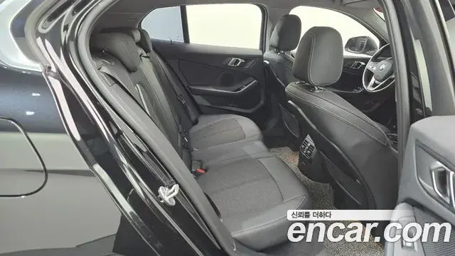 BMW 1 Series 2023 — Şəkil 2/20