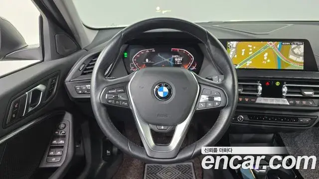 BMW 1 Series 2023 — Şəkil 16/20