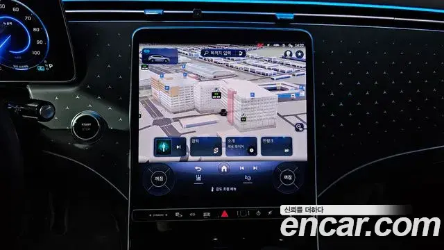 Mercedes-Benz EQE SUV 2023 — Photo 5/20