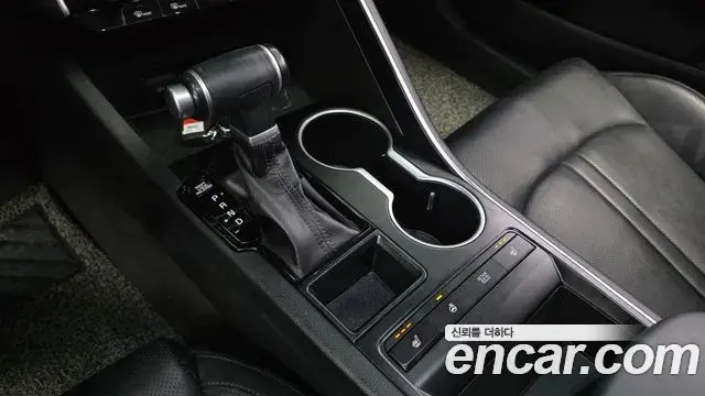Kia K5 2022 — Şəkil 18/20
