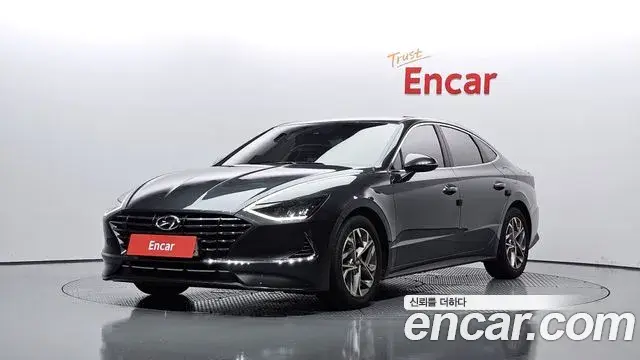 Hyundai Sonata Hybrid 2021 — Photo 3/20