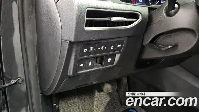 Hyundai Sonata Hybrid 2021 — Photo 17/20