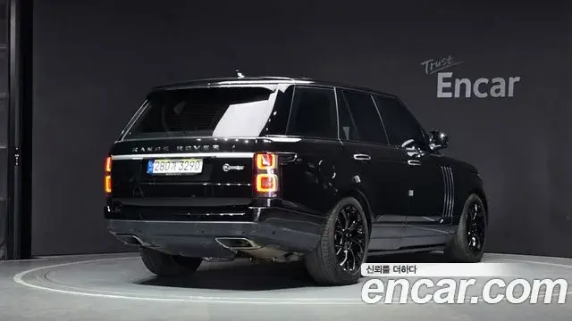Land Rover Range Rover 2021 — Photo 16/20