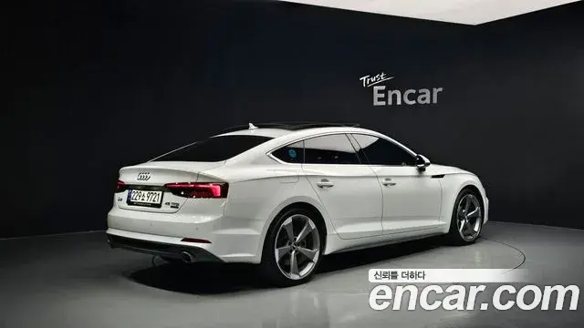 Audi A5 2019 — Photo 9/20