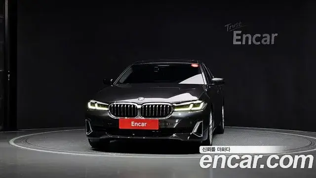BMW 5 Series 2020 — Şəkil 18/20