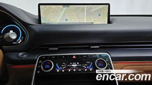 Genesis GV80 2020 — Photo 8/20