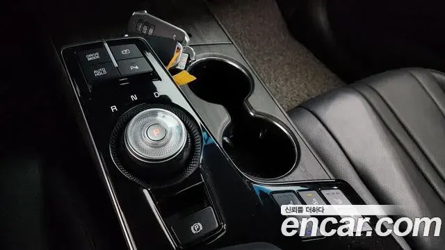 Kia K8 2023 — Photo 7/20