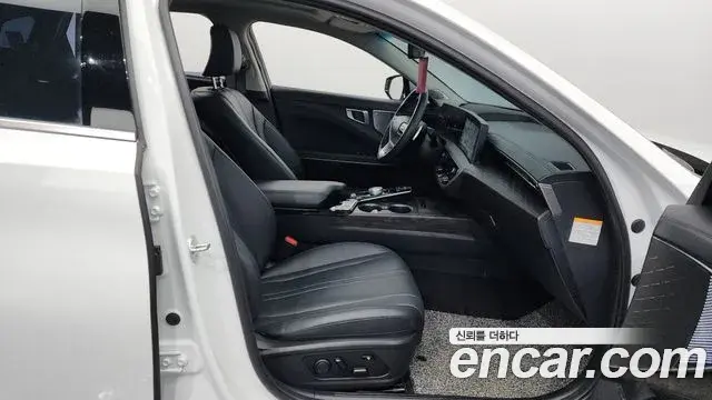 Kia K8 2023 — Photo 14/20