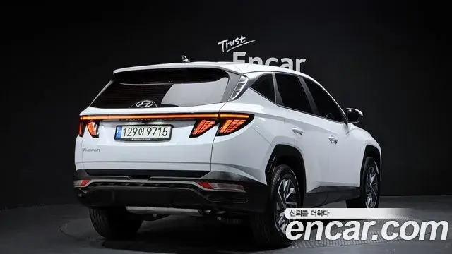 Hyundai Tucson Hybrid 2021 — ფოტო 18/20
