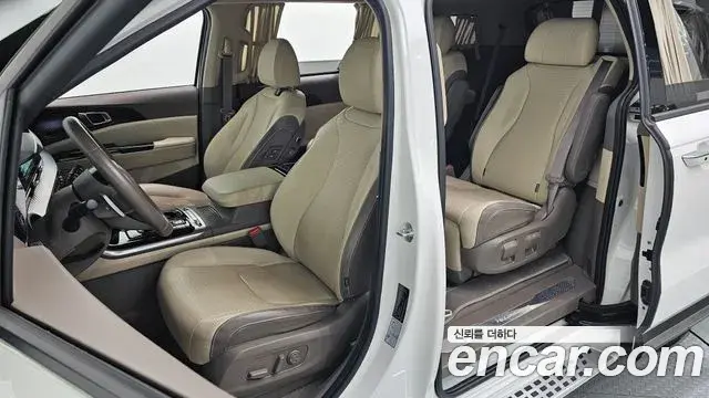 Kia Carnival 2022 — Фото 11/20