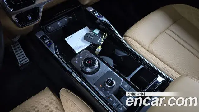 Kia Sorento 2022 — Şəkil 15/20