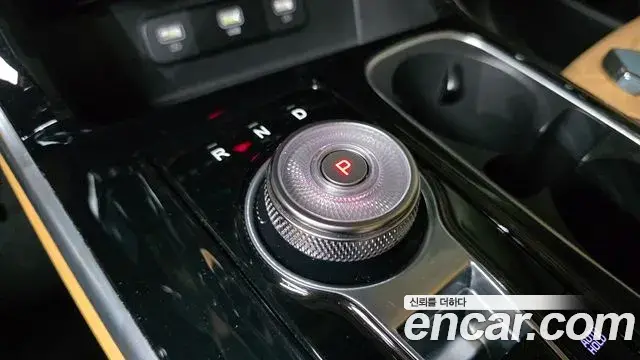 Kia Carnival 2023 — Фото 9/20