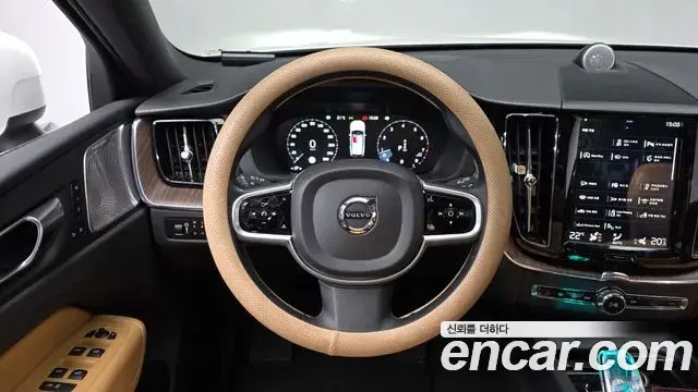 Volvo XC60 2021 — Şəkil 20/20