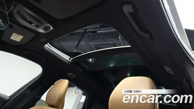 Volvo XC60 2021 — Şəkil 8/20
