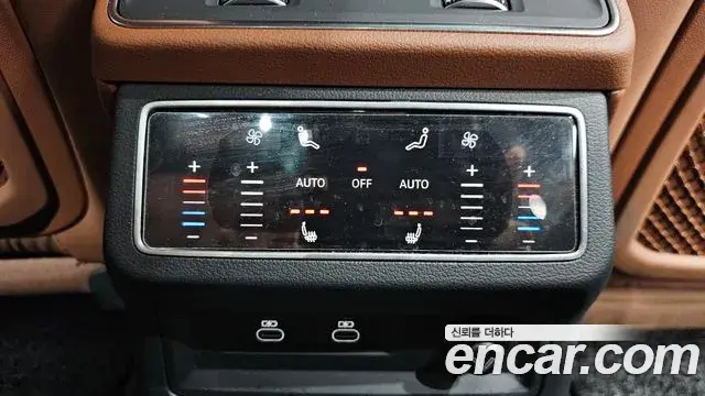 Audi A6 2023 — Фото 18/20