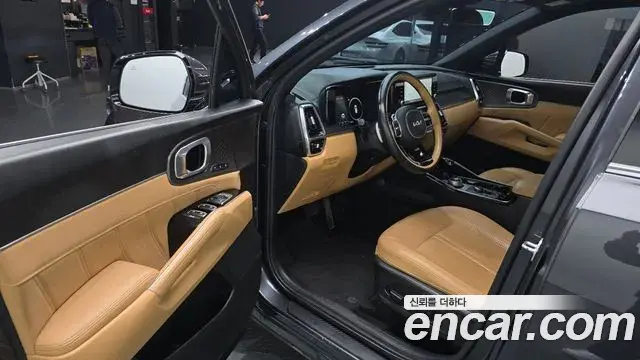 Kia Sorento 2023 — ფოტო 2/20