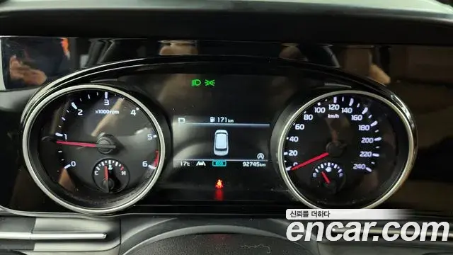 Kia Carnival 2020 — Photo 8/20