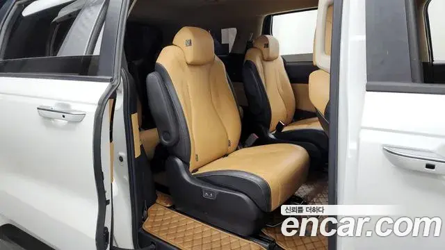 Kia Carnival 2020 — Photo 12/20