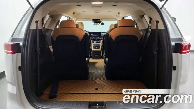 Kia Carnival 2020 — Photo 20/20