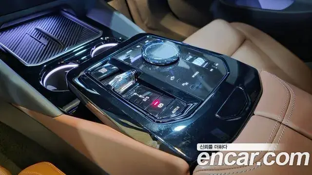 BMW 5 Series 2025 — Photo 14/15