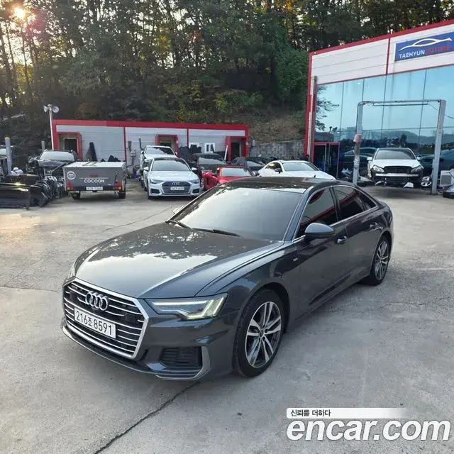 Audi A6 2021 — ფოტო 12/18