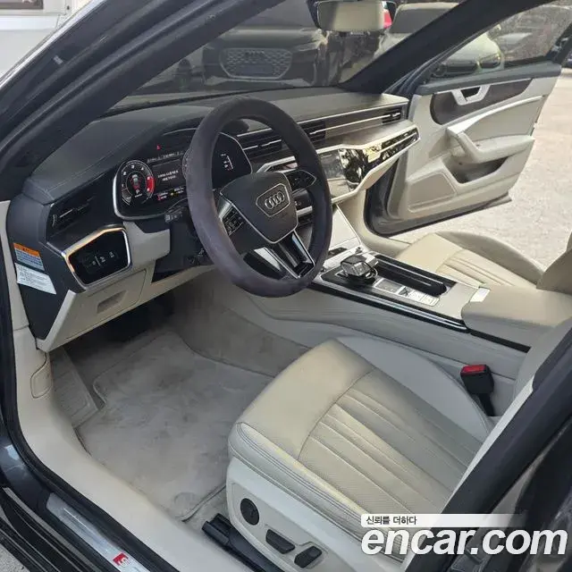 Audi A6 2021 — ფოტო 1/18