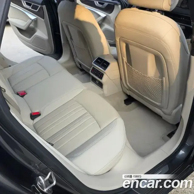 Audi A6 2021 — ფოტო 9/18