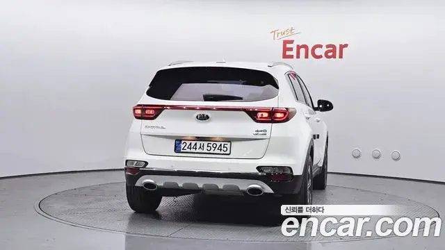 Kia Sportage The Bold 2020 — Фото 4/20