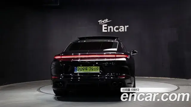Porsche Panamera 2025 — Photo 17/20