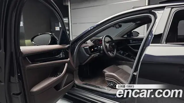 Porsche Panamera 2025 — Photo 2/20